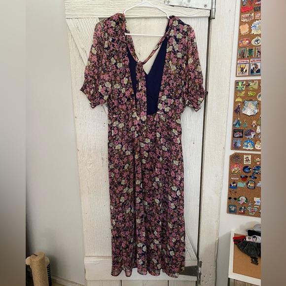Floral Open Back Midi Dress - Picture 2 of 4